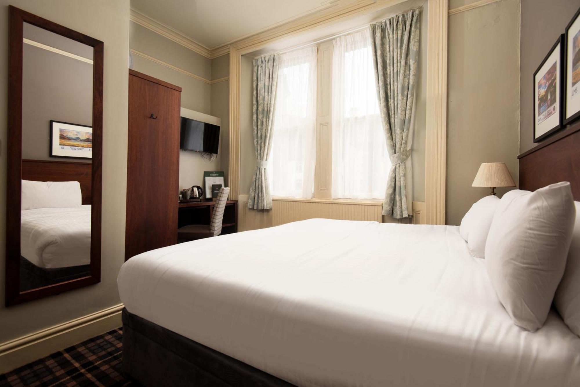 The Ambleside Inn - The Inn Collection Group 객실 사진